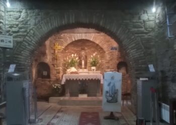 LA CASA DE LA VIRGEN MARIA EN MERYEM ANA – ÉFESO