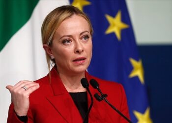 Triunfo pro-familia en Italia: NO MÁS dos padres o dos madres