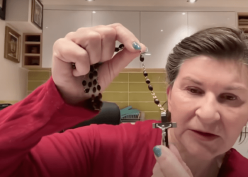 La esposa de Jordan Peterson se convierte al catolicismo gracias al rosario