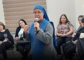 Vestir al desnudo [1 may] – Cristianos en Gaza – Madre Maria del Pilar y Socorro