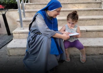 Entre la luz y la sombra [10 Jun] – Cristianos en Gaza – Madre Maria del Pilar