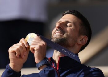 Novak Djokovic se persigna en los Juegos Olímpicos y da gloria a Dios por su victoria en la medalla de oro