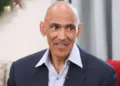 Aborto: legendario entrenador de la NFL Tony Dungy responde a Kamala Harris