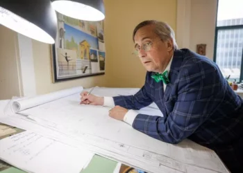 El arquitecto que luchó contra el modernismo e inspiró un renacimiento de la arquitectura sacra