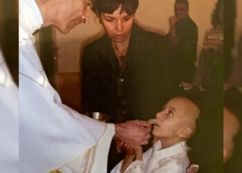 “Una bomba de Gracia”: El secreto eucarístico de Manuel – Madre María del Huerto