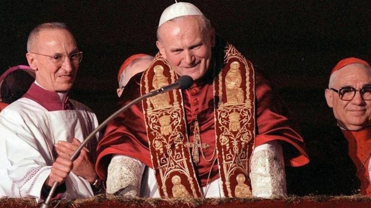 San Juan Pablo II: amó a Cristo y lo hizo amar